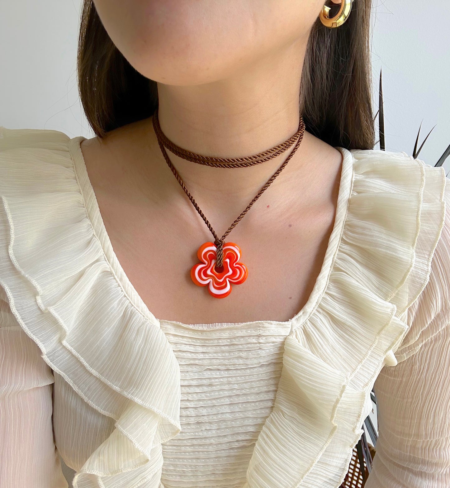 Collar Flor Naranja (Grande)